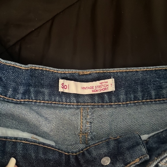 High-Rise Vintage Stretch Mom Short - Picture 4 of 7